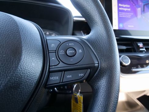 Used 2024 Toyota Corolla LE image 23