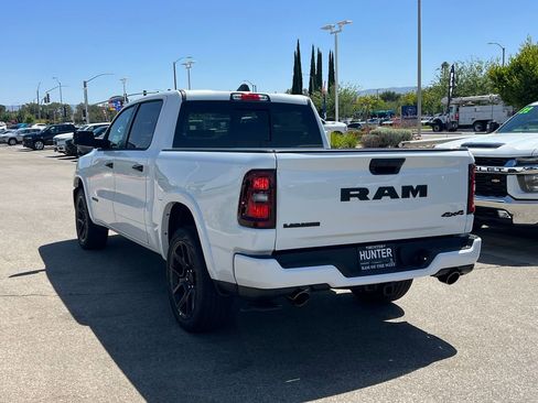 New 2026 RAM 1500 Laramie AWD/4WD image 4