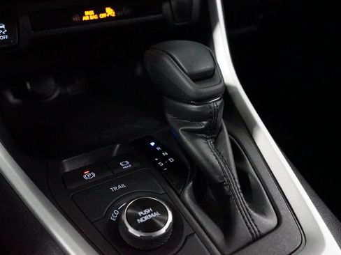 Certified 2025 Toyota RAV4 LE AWD/4WD image 20
