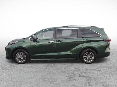 Certified 2025 Toyota Sienna XLE w/ XLE Plus Package AWD/4WD image 8
