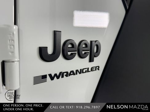 Used 2024 Jeep Wrangler Unlimited Sport AWD/4WD image 10