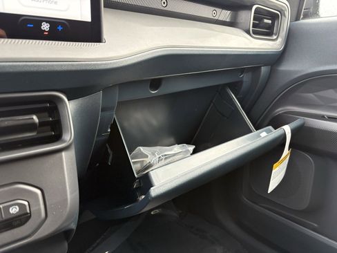 New 2025 Ford Maverick XL w/ Equipment Group 101A image 44