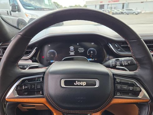 Certified 2023 Jeep Grand Cherokee L Summit AWD/4WD image 40