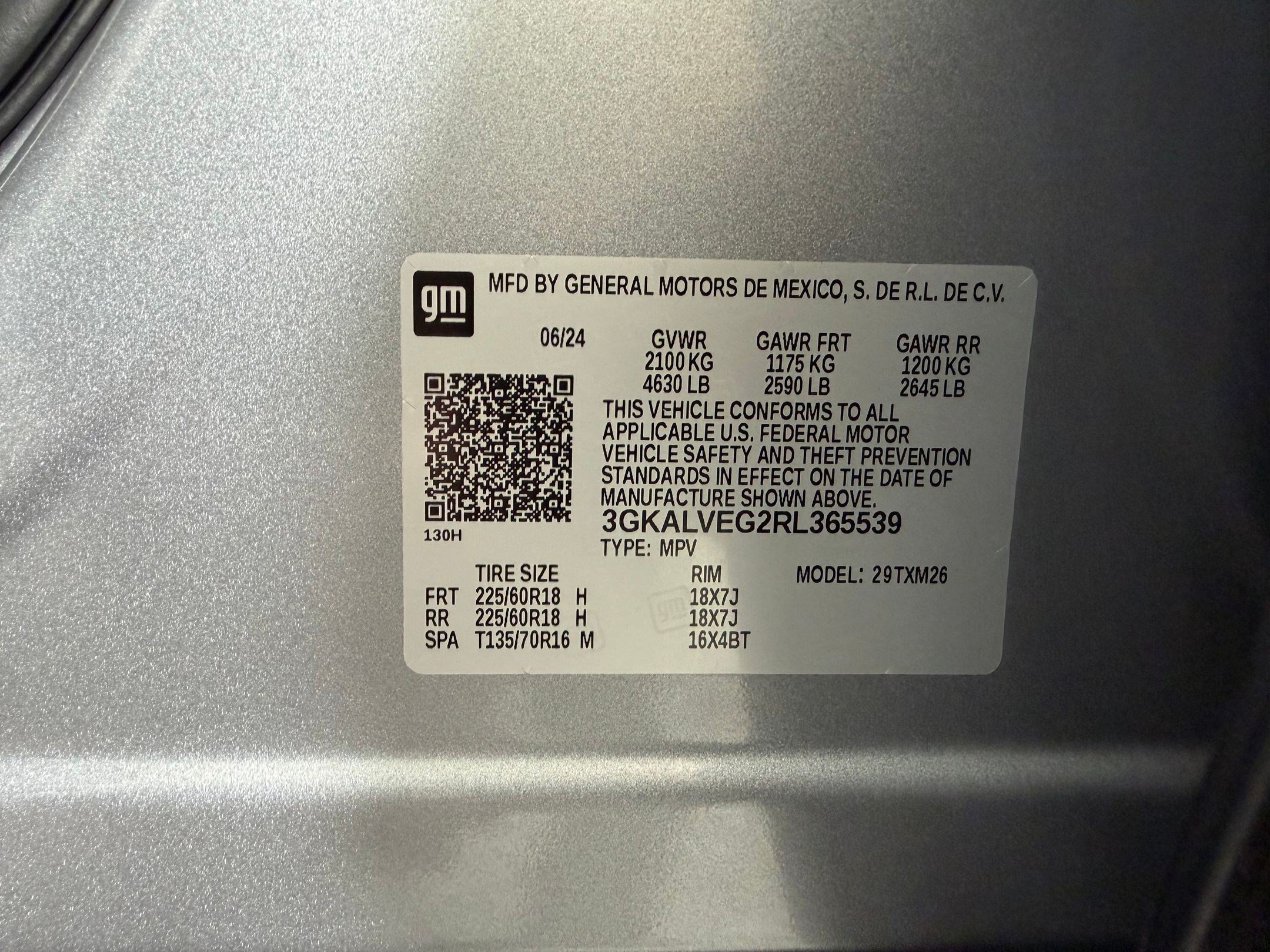 Used 2024 GMC Terrain SLT AWD/4WD image 33