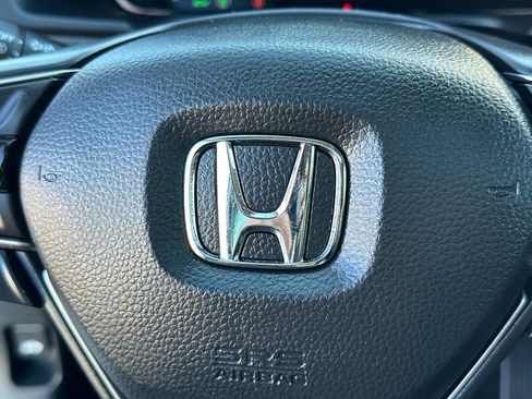 Used 2022 Honda Accord Touring image 24