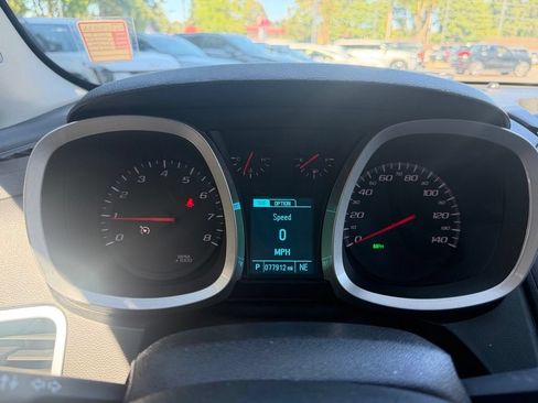 Used 2017 Chevrolet Equinox Premier w/ Enhanced Convenience Package AWD/4WD image 20