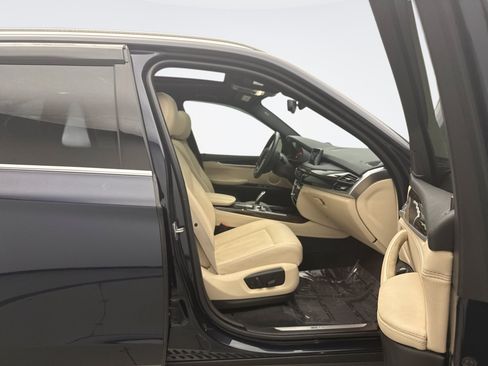 Used 2017 BMW X5 xDrive40e AWD/4WD image 17