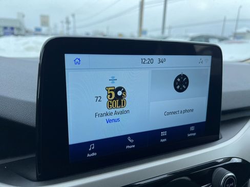 Used 2020 Ford Escape SE image 12