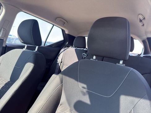 Used 2022 Nissan Kicks S image 26