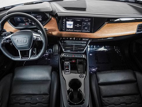 Used 2023 Audi e-tron GT Premium Plus AWD/4WD image 11