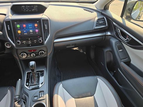 Used 2019 Subaru Crosstrek 2.0i Limited w/ Moonroof Package w/Navigation AWD/4WD image 18