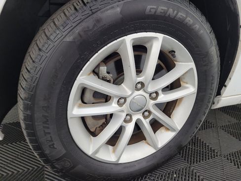 Used 2015 Dodge Grand Caravan SXT FWD image 31