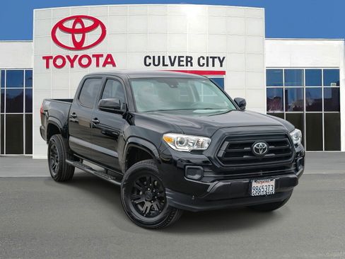 Used 2022 Toyota Tacoma SR image 1