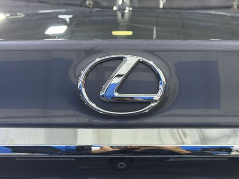 Used 2016 Lexus ES 350 w/ Navigation System Package FWD image 19