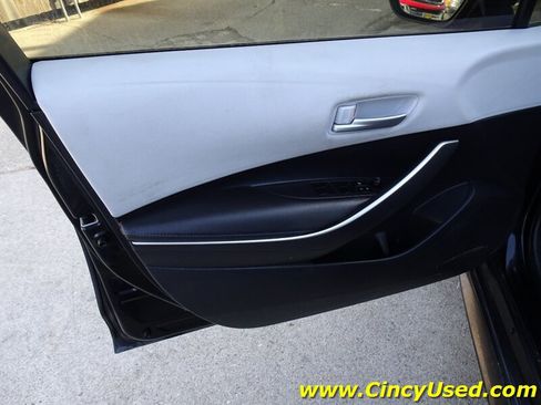 Used 2020 Toyota Corolla SE FWD image 21