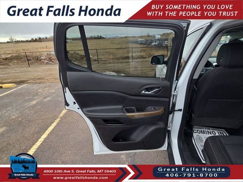 Used 2020 GMC Acadia SLE image 13