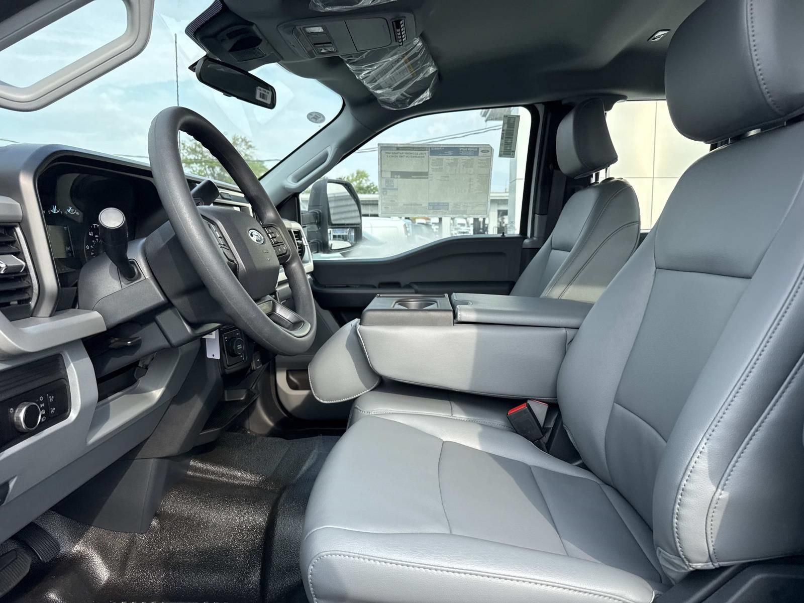 New 2026 Ford F550 4x4 SuperCab Super Duty image 10