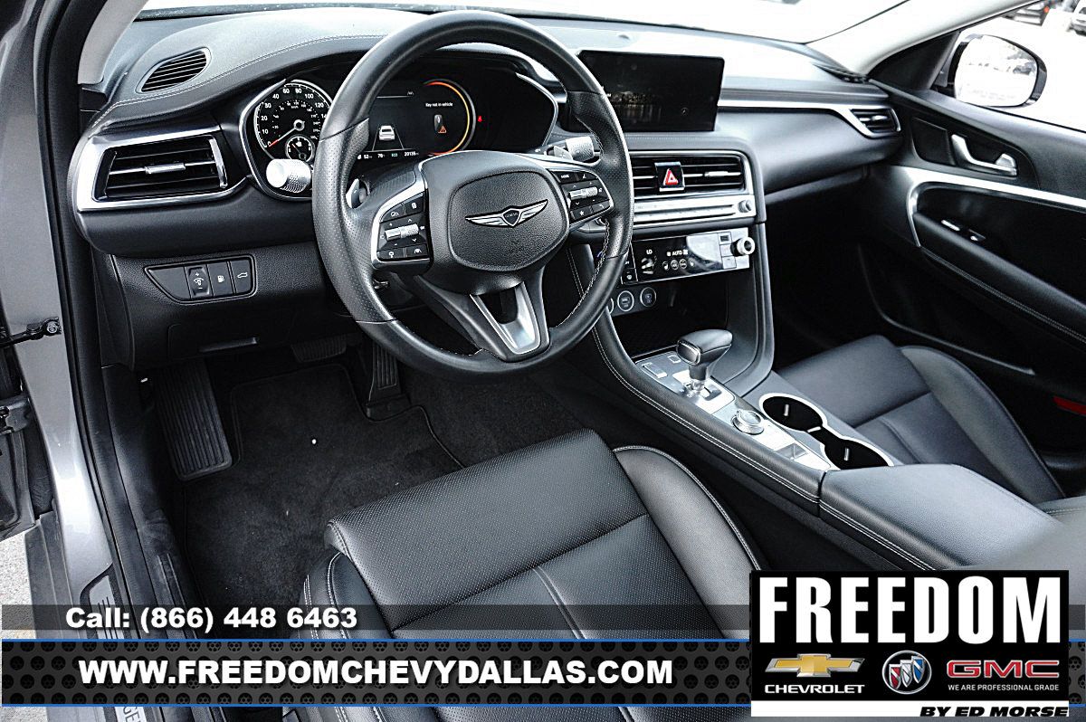 Used 2025 Genesis G70 2.5T RWD image 6