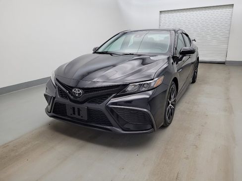 Used 2022 Toyota Camry SE image 15