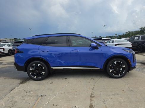 New 2026 Kia Sportage SX FWD image 9