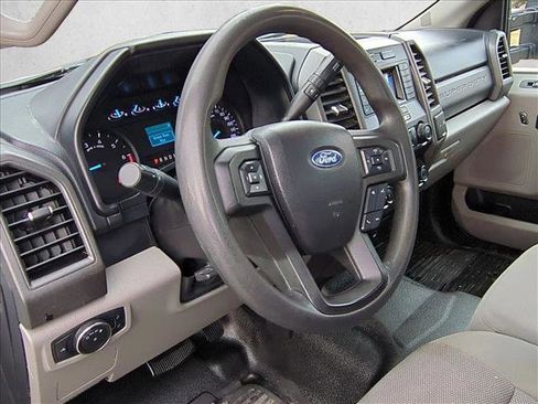 Used 2021 Ford F250 XL w/ Power Equipment Group image 9