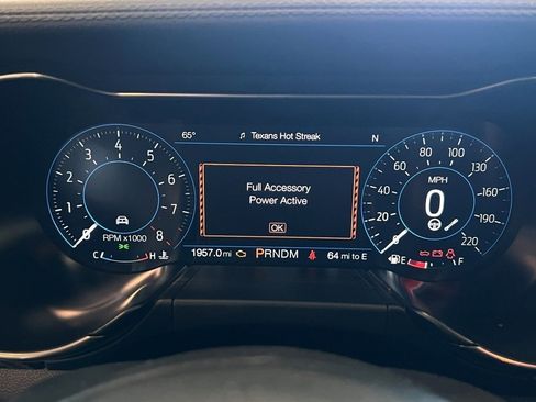 Used 2022 Ford Mustang Shelby GT500 w/ Carbon Fiber Track Pack image 34