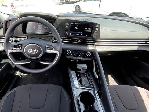 New 2025 Hyundai Elantra Blue image 12
