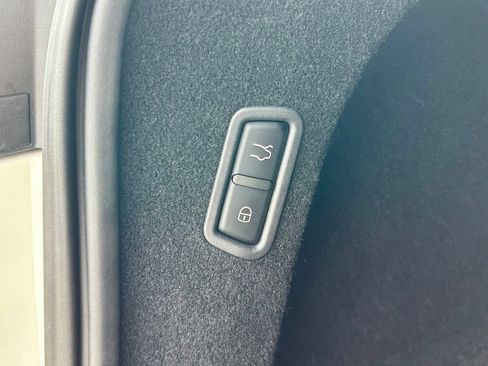 Used 2023 Maserati Levante GT AWD/4WD image 62