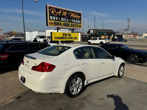 Used 2012 INFINITI G37 x Sedan w/ Premium Pkg image 3