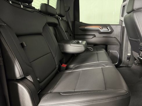Used 2024 GMC Sierra 1500 Denali w/ Technology Package AWD/4WD image 29