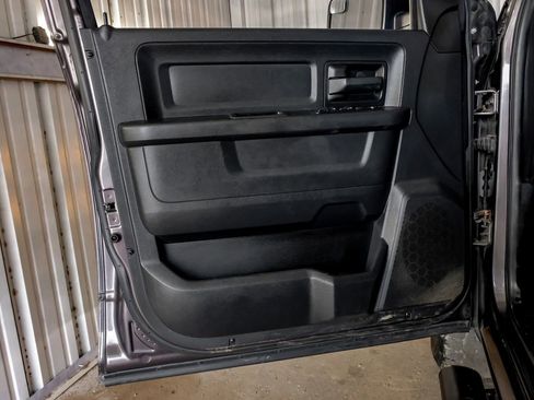 Used 2014 RAM 1500 Express image 43