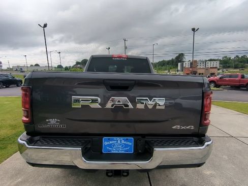 Used 2026 RAM 2500 Big Horn AWD/4WD image 6