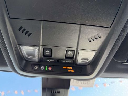 Certified 2023 Chevrolet Equinox RS image 31