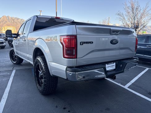 Used 2017 Ford F150 Lariat w/ Equipment Group 501A Mid image 4