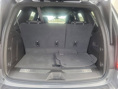 Used 2021 GMC Yukon Denali w/ Denali Ultimate Package image 8