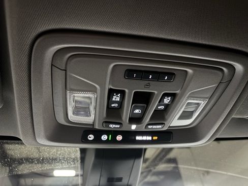 Used 2020 GMC Sierra 2500 Denali w/ Denali Ultimate Package image 19