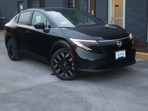 New 2026 Nissan Leaf Platinum+ image 2