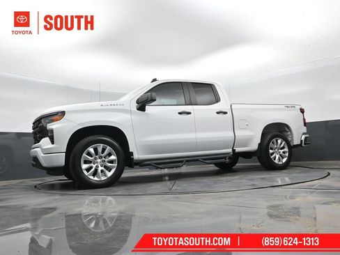 Used 2022 Chevrolet Silverado 1500 Custom AWD/4WD image 39