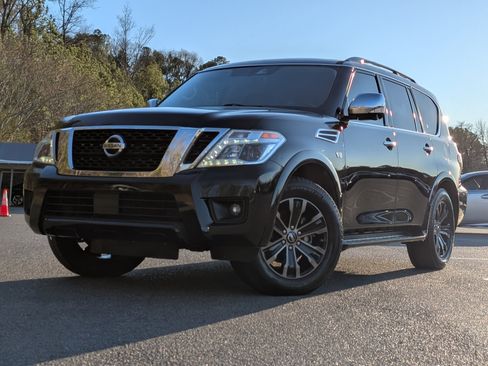 Used 2019 Nissan Armada Platinum w/ Captain's Chairs Package image 4