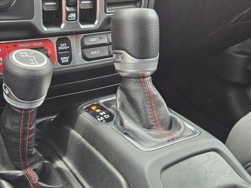 Used 2021 Jeep Wrangler Unlimited Rubicon AWD/4WD image 14