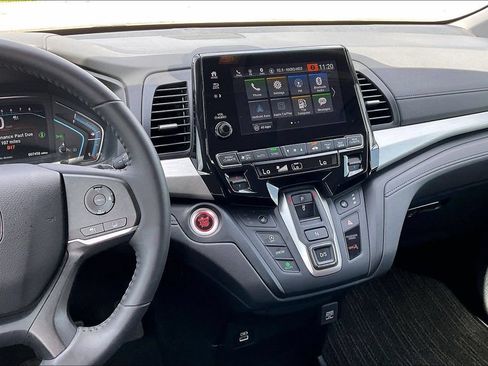 Used 2024 Honda Odyssey EX-L image 9