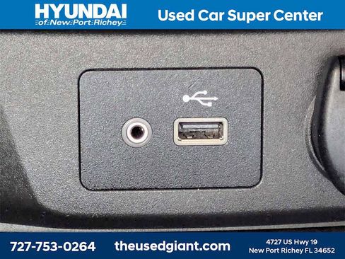 Used 2020 Nissan Rogue S image 22