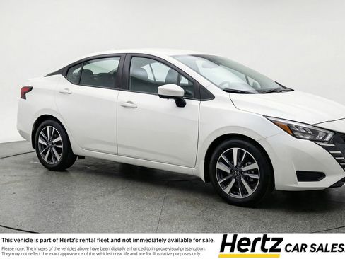 Used 2025 Nissan Versa SV FWD image 1