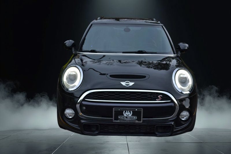 Used 2018 MINI Cooper S FWD image 5
