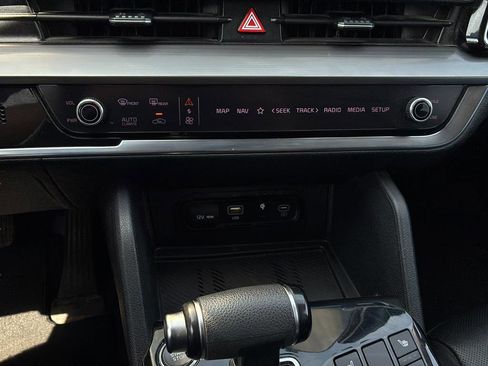 Used 2023 Kia Sportage EX FWD image 21