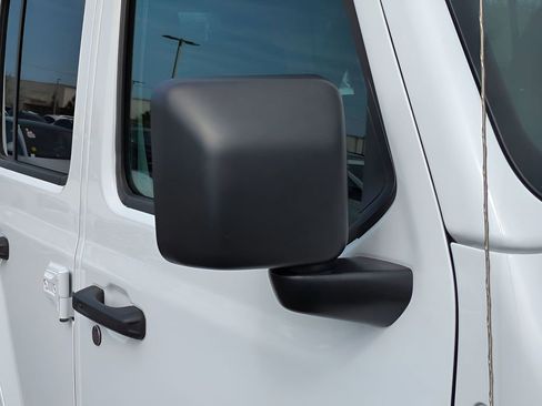 Used 2021 Jeep Wrangler Unlimited Sahara image 11