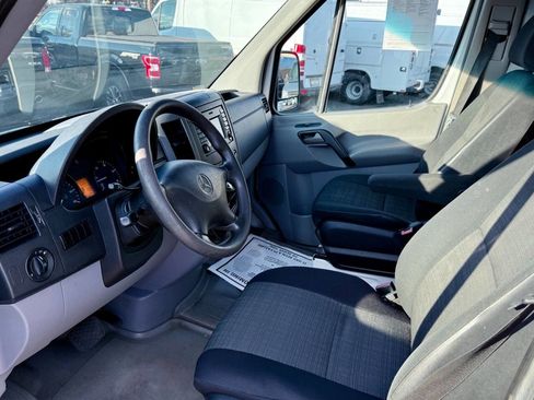 Used 2014 Mercedes-Benz Sprinter 3500 image 10
