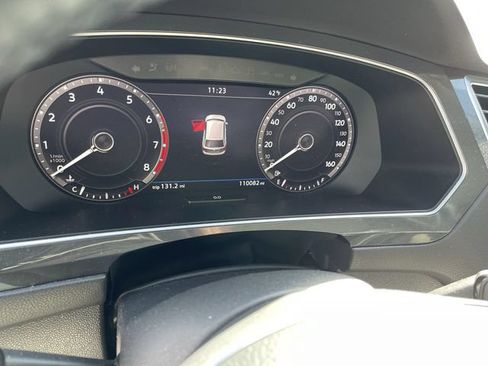 Used 2019 Volkswagen Tiguan SEL Premium w/ 3rd Row Seat Package AWD/4WD image 2