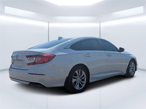 Used 2019 Honda Accord LX image 3