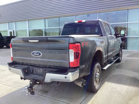 Used 2017 Ford F250 XLT w/ XLT Premium Package AWD/4WD image 3